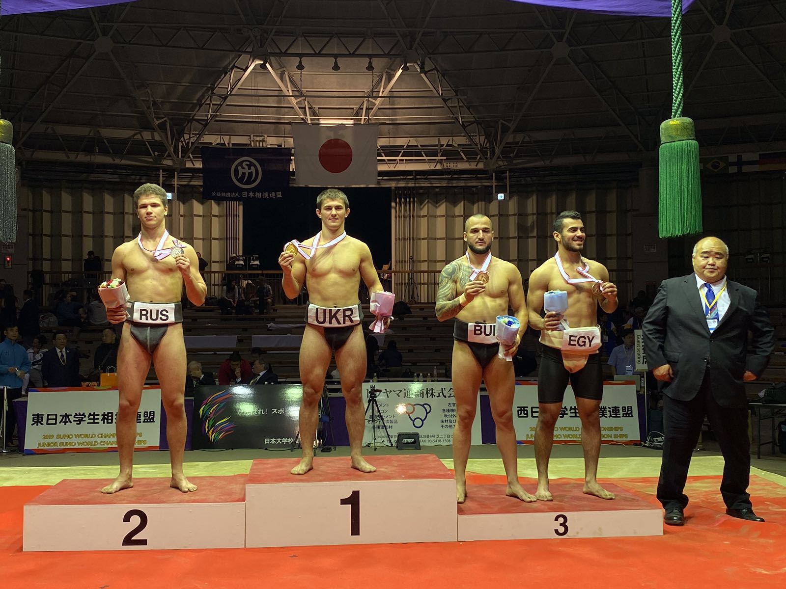 IMG-81efd64f32b885f01227a19d9bdd82d1-V